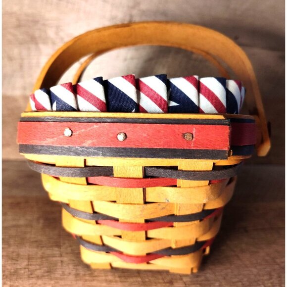 Longaberger Square Basket With Patriotic Liner & Plastic Protector - Picture 9 of 12